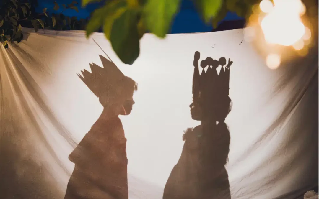 Libérer la créativité et la confiance : Comment le théâtre transforme l’éducation